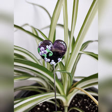 Dark purple and black heart with purple flowers - Plant stake